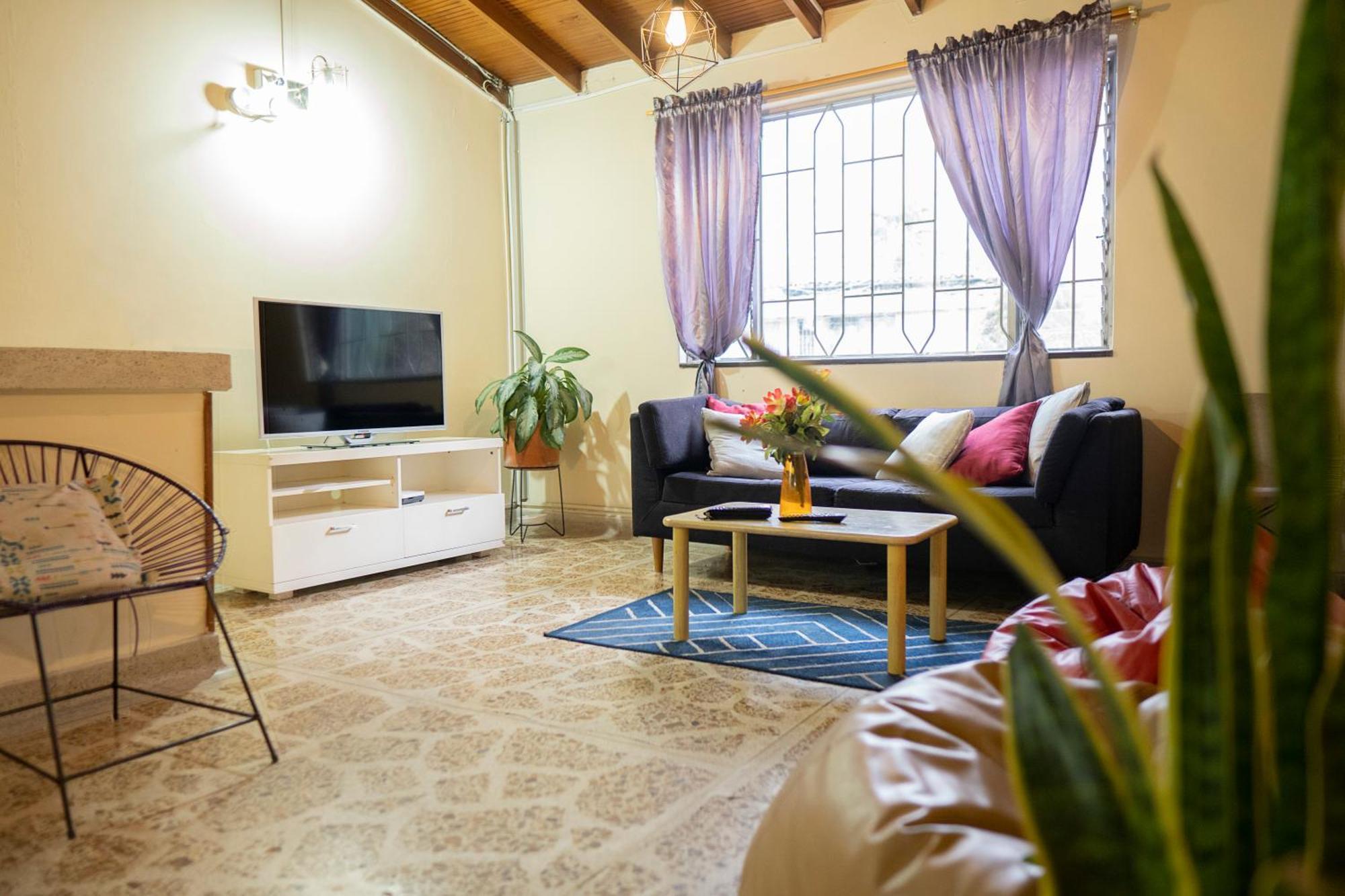 מדיין Buntes House-Casa Hotel Laureles-Estadio מראה חיצוני תמונה