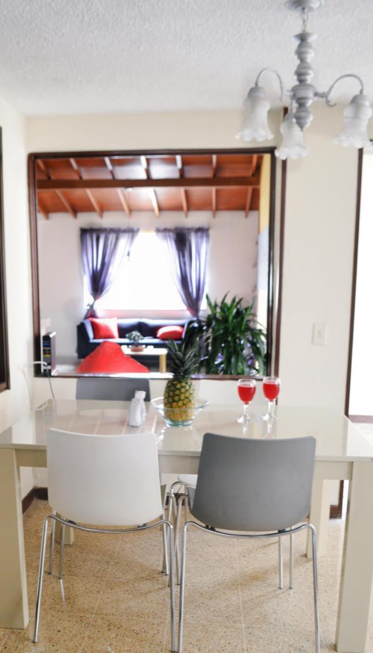 מדיין Buntes House-Casa Hotel Laureles-Estadio מראה חיצוני תמונה